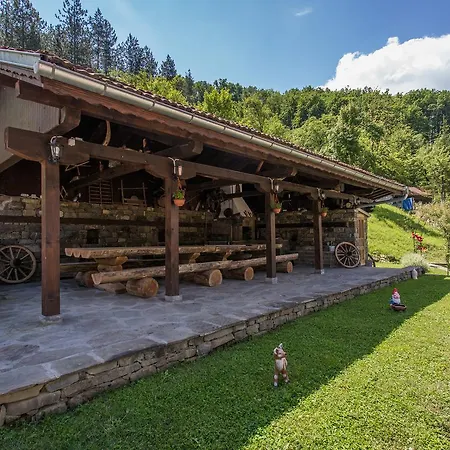 Sveti Dimitar Cserni Oszam
