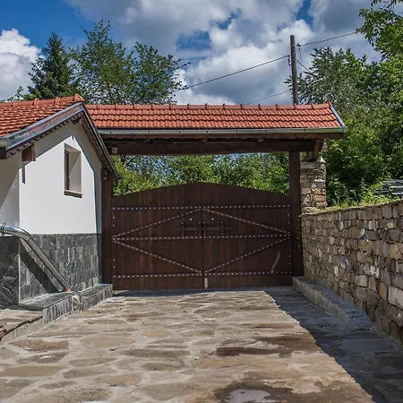 Sveti Dimitar Cserni Oszam